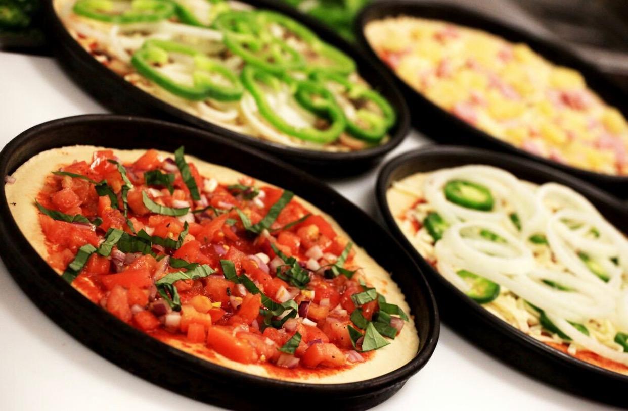 G's Famous Pizza & La Favorita Deli